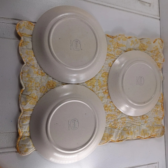 Vintage Franciscan Earthenware Hacienda (3) Lunch Plates 8 1/2” Yellow Flower - Picture 6 of 10